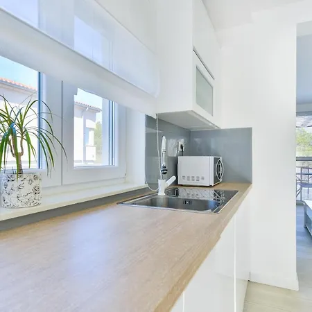 Crowonder Villa Nina فيلة *